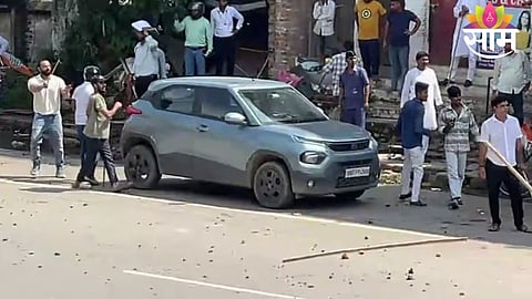 BJP and Congress workers clash violently outside Congress office in Patna, with stone pelting and lathi attacks leaving several injured.