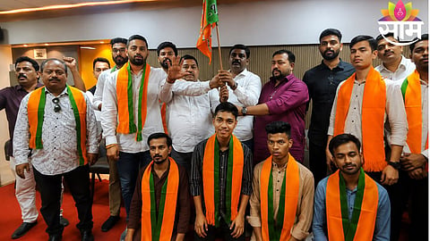 Shinde Sena office bearers join BJP in Kalyan-Dombivli, highlighting rising internal tensions within the Mahayuti alliance.