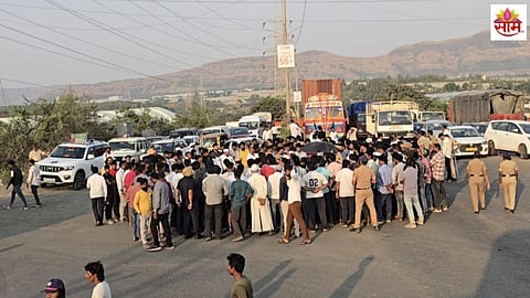 Villagers block traffic following dumper accident in Maval, Pune