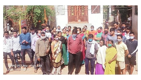 Citizens filed complaint against illegal liquor dealer in Chandrapur