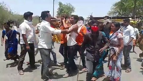 Police also beaten in dispute between the two groups