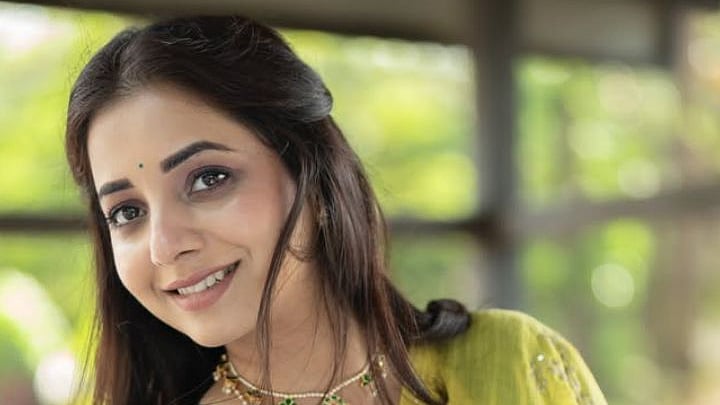 Sayali Sanjeev: साजिरं रुप तुझं दडलं ...