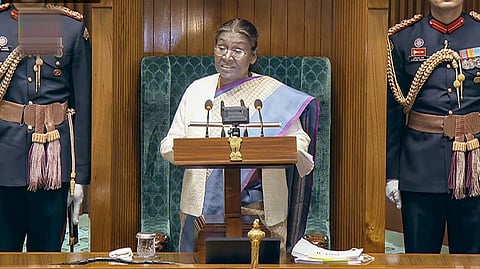 രാഷ്ട്രപതി പാർലമെന്റിനെ അഭിസംബോധന ചെയ്യുന്നു 