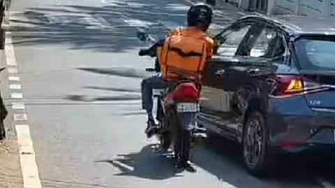 മോട്ടോർ വാഹനവകുപ്പ് പങ്കുവെച്ച വീഡിയോയിലെ ദൃശ്യം