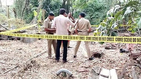 കാര്യവട്ടം ക്യാമ്പസില്‍ മനുഷ്യന്റെ അസ്ഥികൂടം