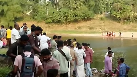പമ്പാനദിയിൽ ഒഴുക്കിൽപ്പെട്ടവർക്ക് വേണ്ടിയുള്ള തിരച്ചിൽ 