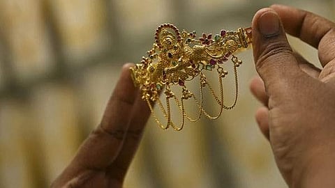 ഗ്രാമിന് 5760 രൂപ നല്‍കണം