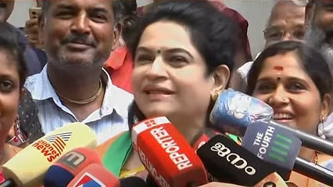 തൃശൂരില്‍ തന്നെ തോല്‍പ്പിക്കാന്‍ ശ്രമിച്ചവര്‍ തന്നെയാണ് കോണ്‍ഗ്രസ് സ്ഥാനാര്‍ഥി കെ മുരളീധരന്റെ അപ്പുറവും ഇപ്പുറവും നില്‍ക്കുന്നതെന്ന് പദ്മജ വേണുഗോപാല്‍
