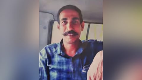 കടുത്തുരുത്തി അറുനൂറ്റിമംഗലം മുള്ളംമടയ്ക്കല്‍ ഷിബു ലൂക്കോസ് (48) ആണ് മരിച്ചത്