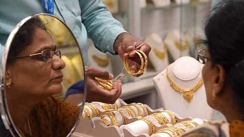  48,600 രൂപയാണ് ഒരു പവന്‍  സ്വര്‍ണത്തിന്റെ വില