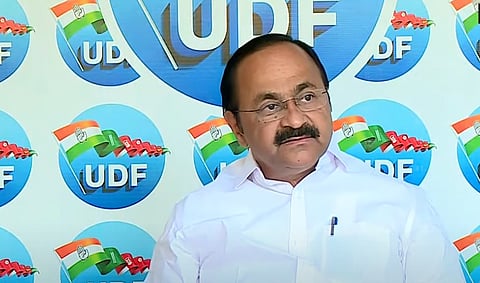 വിഡി സതീശൻ വാർത്താസമ്മേളനത്തിൽ 
