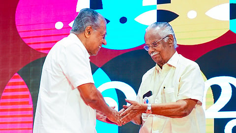 പിണറായി വിജയനും ടി പത്മനാഭനും  