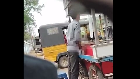 പ്രതിഷേധം ഉയര്‍ന്നതോടെ, ഫുഡ് ഇന്‍സ്‌പെക്ടര്‍ സാമ്പിള്‍ ശേഖരിച്ച് പരിശോധനയ്ക്ക് അയച്ചു