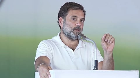 Rahul gandhi against pinarayi