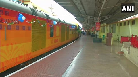 double decker train