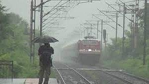Fault in electric line Trains run late 