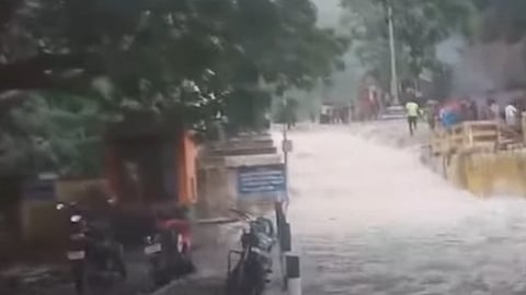 Kuttalam Waterfalls