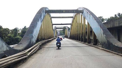 aluva bridge