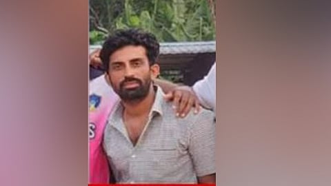  വൈകിട്ട് സുഹൃത്തുക്കള്‍ക്കൊപ്പം വിശ്രമിക്കുന്നതിനിടെ കുഴഞ്ഞു വീഴുകയായിരുന്നു
