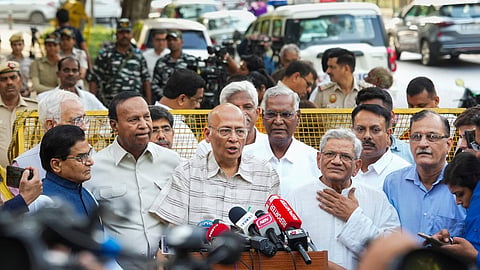 india front leaders