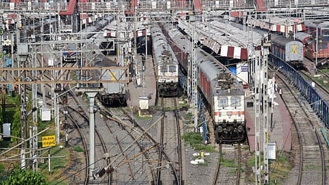 Maharashtrapasses resolution to rename seven local train stations 