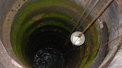 foud dead in well