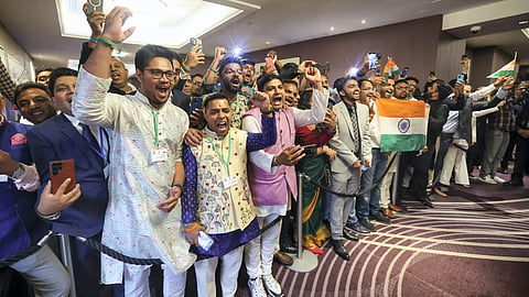 Warm welcome to Modi in Poland