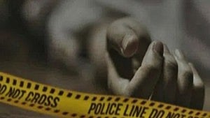 സ്‌നേഹം കൂടുതല്‍ സഹോദരിയോട്, അസൂയ തോന്നിയ ഇളയ മകള്‍ അമ്മയെ കുത്തിക്കൊന്നു