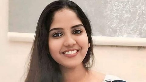 Delma Dhileep 