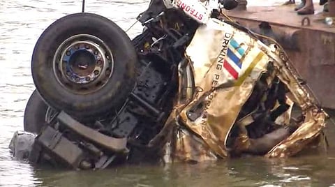 arjun lorry found in ganagavally river