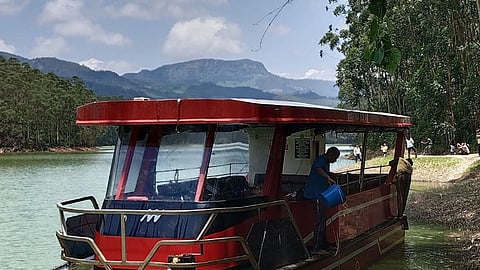 solar boat