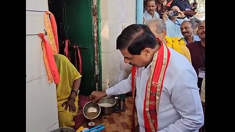  Madhya Pradesh CM Mohan Yadav made tea 