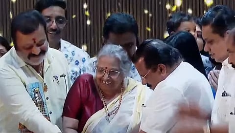 ശാരദാമ്മയുടെ തൊണ്ണൂറാം പിറന്നാള്‍ ആഘോഷവേളയില്‍ സുരേഷ് ഗോപി