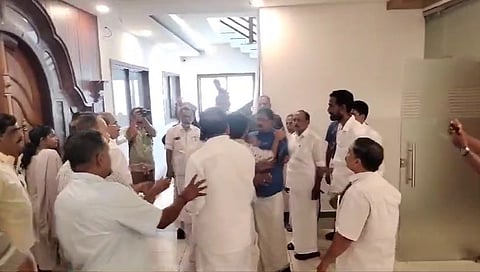 കോണ്‍ഗ്രസ് പ്രവര്‍ത്തകര്‍ തമ്മിലുണ്ടായ കയ്യാങ്കളി