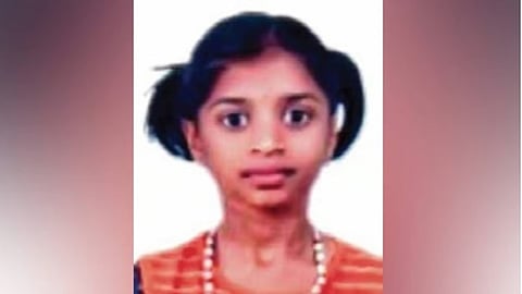 anti-rabies vax paralyse girl 