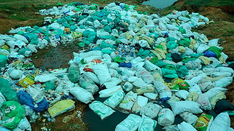 Throwing garbage in public places Fine of Rs 30.67 lakh imposed