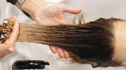 
hair wash at saloon
