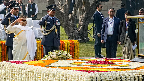 President Droupadi Murmu pays homage to Mahatma Gandhi on Martyrs' Day