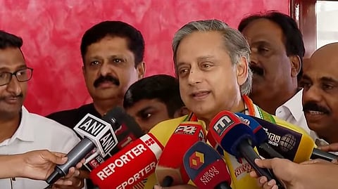 shashi tharoor