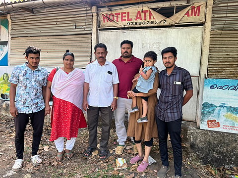 ജോണ്‍സണും കുടുംബവും