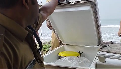 ഭക്ഷ്യ യോഗ്യമല്ലാത്ത എണ്ണ പലഹാരങ്ങള്‍ അടക്കം ഐസ് ഇട്ട് സൂക്ഷിച്ച നിലയിലായിരുന്നു കണ്ടെത്തിയത്.