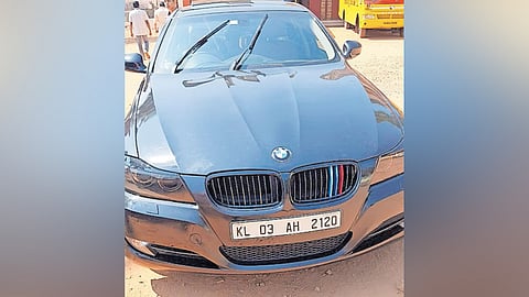 BMW CAR