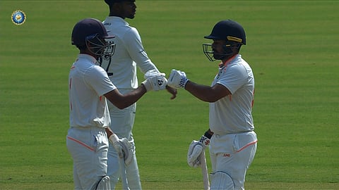 Karun Nair, Malewar bat