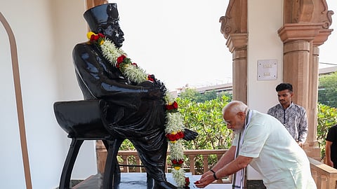 Aim to strengthen RSS-BJP ties; Modi at RSS headquarters in Nagpur