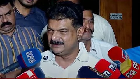 pv anwar