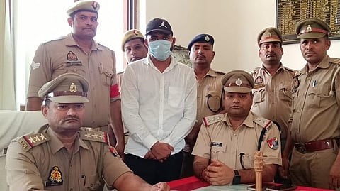 As Ticket Checker(TTE) To Marry Lover, Scams Passengers