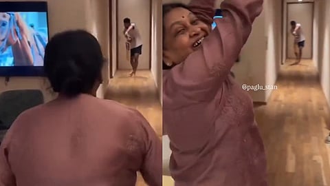 Shreyas Iyer's Mother celebrates wicket