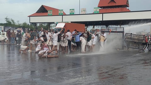 Youth Congress march against Paliyekkara toll collection on National Highway Thrissur 