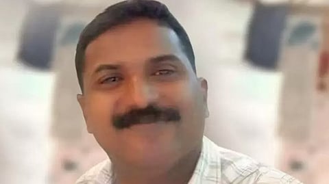 teacher's salary delay, husband commits suicide