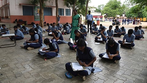 Ten years  89441 public schools shut in india
